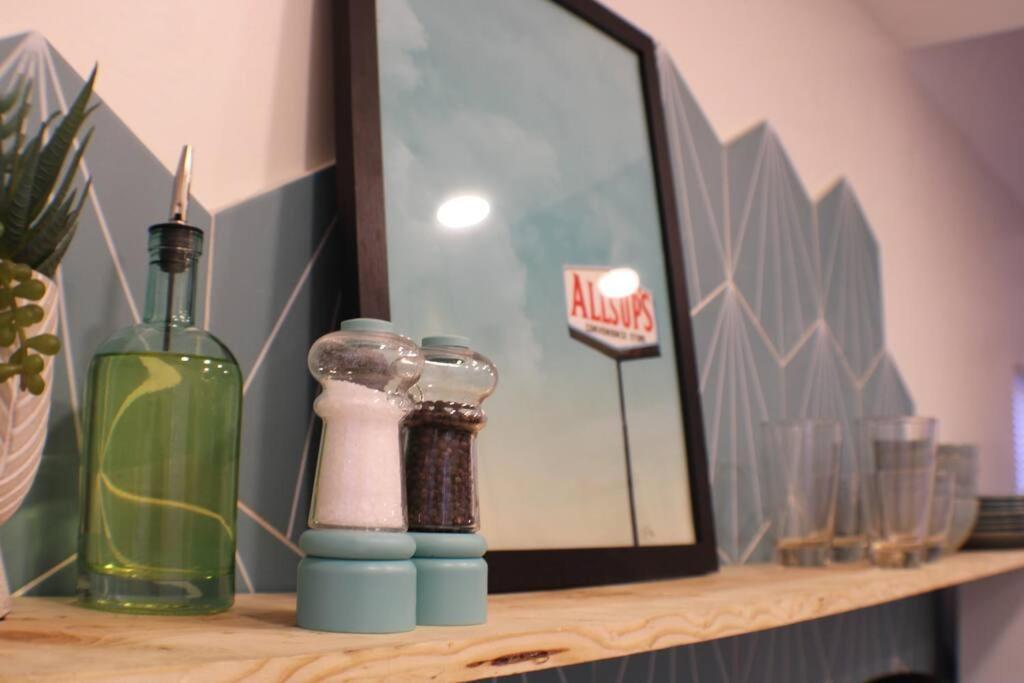 Agave Tiny House At Cactus Flower-Hot Tub-Pet Friendly-No Pet Fees! ألباكركي المظهر الخارجي الصورة