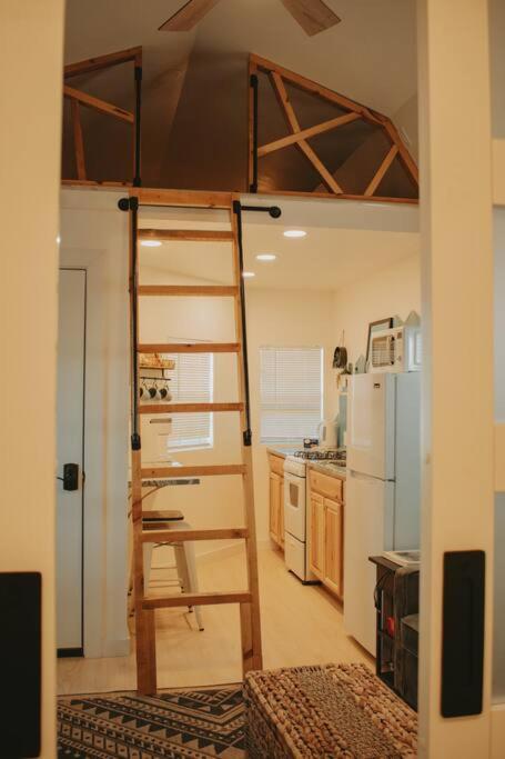 Agave Tiny House At Cactus Flower-Hot Tub-Pet Friendly-No Pet Fees! ألباكركي المظهر الخارجي الصورة