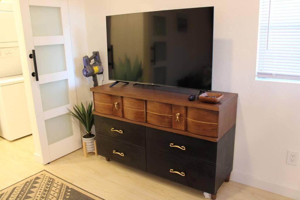 Agave Tiny House At Cactus Flower-Hot Tub-Pet Friendly-No Pet Fees! ألباكركي المظهر الخارجي الصورة