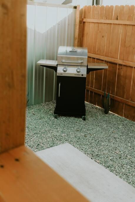 Agave Tiny House At Cactus Flower-Hot Tub-Pet Friendly-No Pet Fees! ألباكركي المظهر الخارجي الصورة